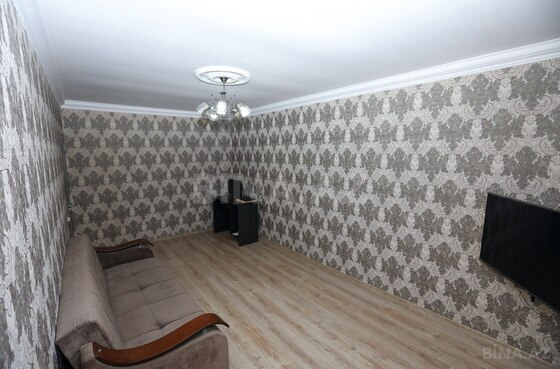 3 otaqlı Köhnə tikili, Əhmədli m., Bakı