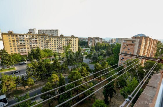 3 otaqlı Köhnə tikili, Əhmədli m., Bakı