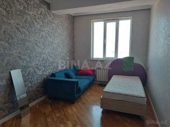 3 otaqlı Yeni tikili, Xırdalan
