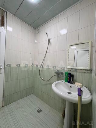 3 otaqlı Köhnə tikili, Memar Əcəmi m., Bakı