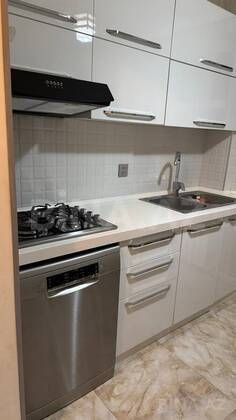 3 otaqlı Yeni tikili, 28 May m., Bakı
