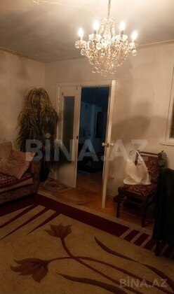 3 otaqlı Köhnə tikili, Neftçilər m., Bakı