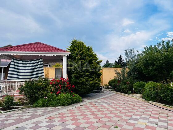 7 otaqlı Həyət evi/Bağ evi, Şağan q., Bakı