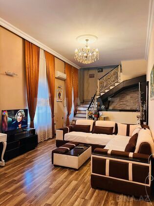 7 otaqlı Həyət evi/Bağ evi, Şağan q., Bakı