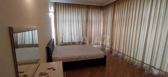 12 otaqlı Ofis, Nizami m., Bakı