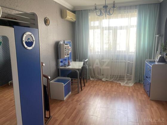 4 otaqlı Köhnə tikili, Əhmədli m., Bakı