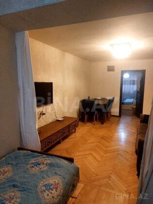2 otaqlı Köhnə tikili, İnşaatçılar m., Bakı