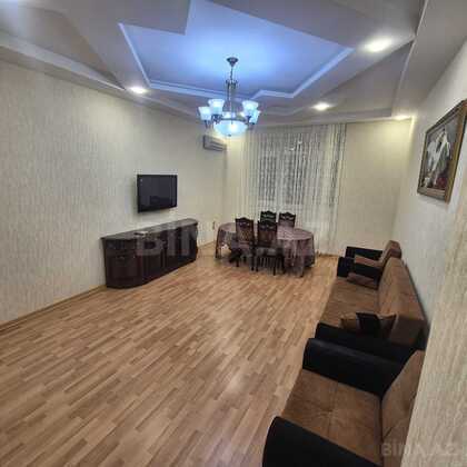 3 otaqlı Yeni tikili, Memar Əcəmi m., Bakı