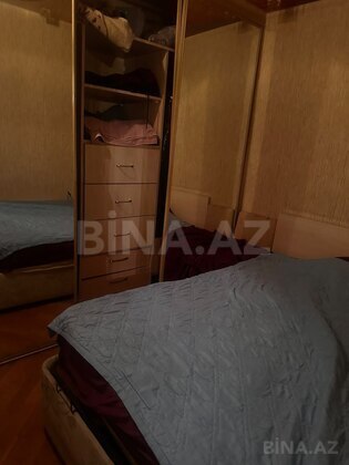 2 otaqlı Köhnə tikili, Elmlər Akademiyası m., Bakı