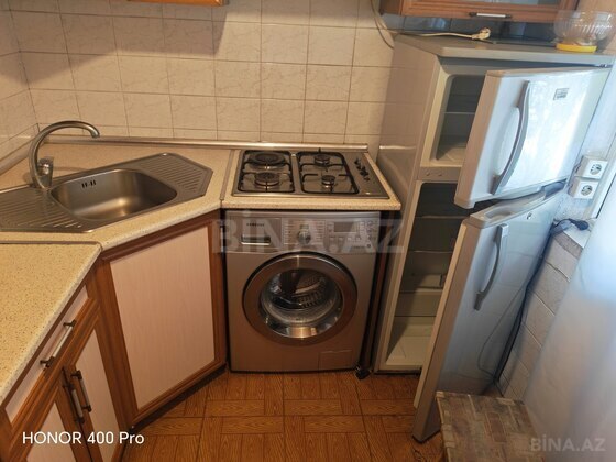 2 otaqlı Köhnə tikili, Neftçilər m., Bakı