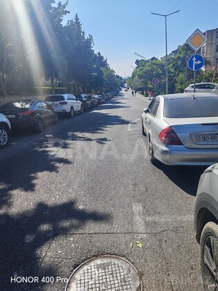 2 otaqlı Köhnə tikili, Neftçilər m., Bakı