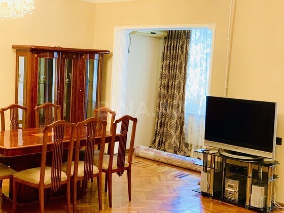 5 otaqlı Köhnə tikili, Azadlıq Prospekti m., Bakı