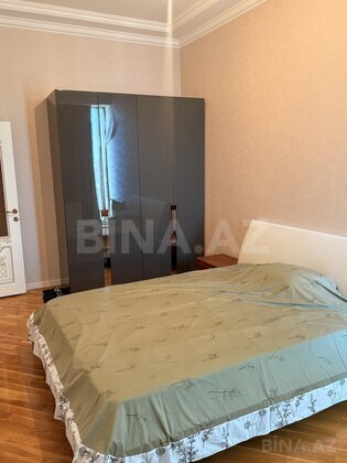 3 otaqlı Yeni tikili, 8 Noyabr m., Bakı