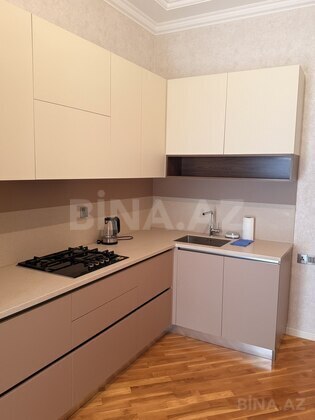 3 otaqlı Yeni tikili, 8 Noyabr m., Bakı