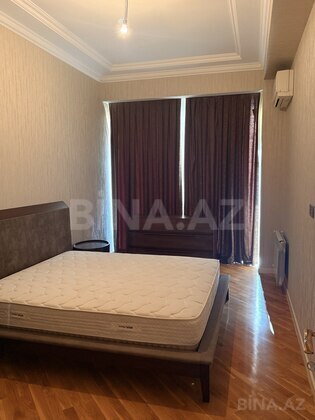 3 otaqlı Yeni tikili, 8 Noyabr m., Bakı
