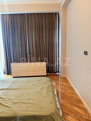 3 otaqlı Yeni tikili, 8 Noyabr m., Bakı