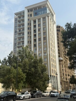 3 otaqlı Yeni tikili, 8 Noyabr m., Bakı