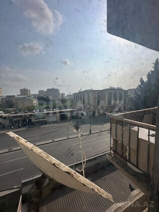 2 otaqlı Köhnə tikili, İnşaatçılar m., Bakı