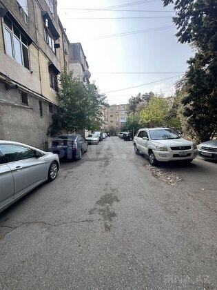 2 otaqlı Köhnə tikili, İnşaatçılar m., Bakı