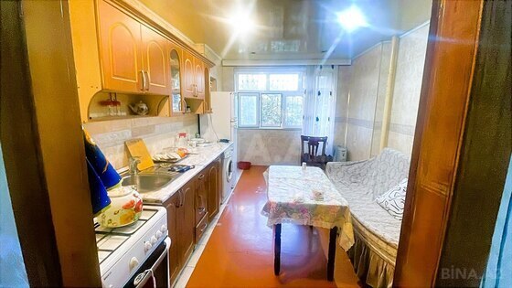2 otaqlı Köhnə tikili, Bakıxanov q., Bakı