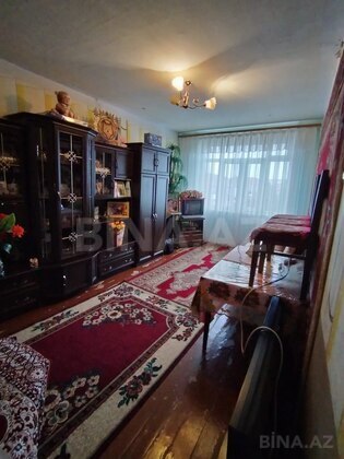 3 otaqlı Köhnə tikili, Sumqayıt