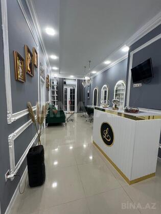 Obyekt 8 Noyabr m., Bakı