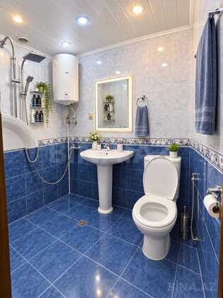 2 otaqlı Köhnə tikili, Neftçilər m., Bakı
