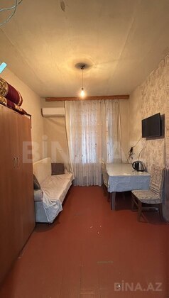 2 otaqlı Köhnə tikili, Elmlər Akademiyası m., Bakı