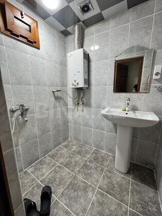 2 otaqlı Köhnə tikili, 8-ci mikrorayon q., Bakı