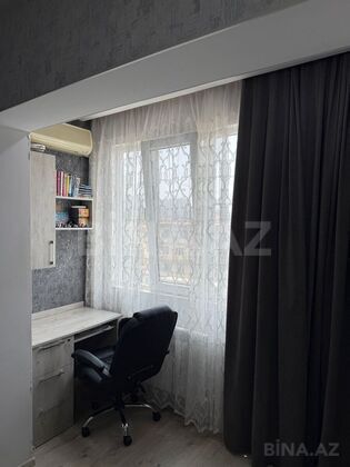 3 otaqlı Köhnə tikili, Bakıxanov q., Bakı