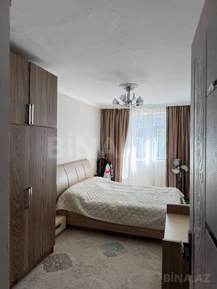 2 otaqlı Köhnə tikili, Elmlər Akademiyası m., Bakı