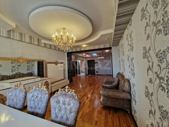 3 otaqlı Yeni tikili, Neftçilər m., Bakı