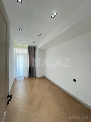 3 otaqlı Yeni tikili, Şah İsmayıl Xətai m., Bakı
