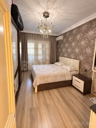 3 otaqlı Köhnə tikili, Gənclik m., Bakı