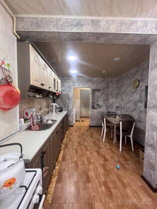 3 otaqlı Köhnə tikili, İnşaatçılar m., Bakı