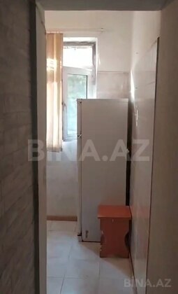 2 otaqlı Köhnə tikili, Memar Əcəmi m., Bakı