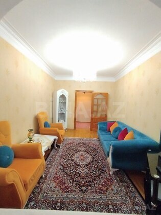 2 otaqlı Köhnə tikili, Əhmədli m., Bakı