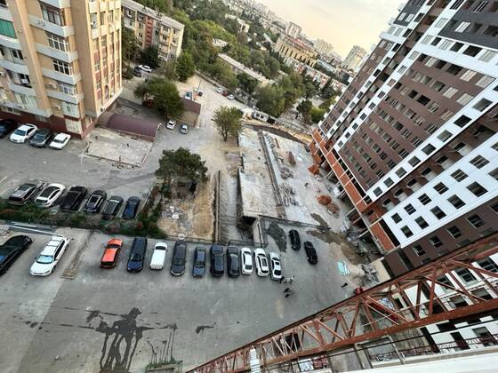 3 otaqlı Yeni tikili, Neftçilər m., Bakı