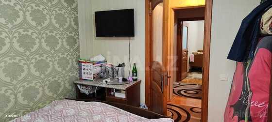 3 otaqlı Köhnə tikili, Bakıxanov q., Bakı