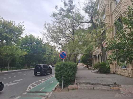 3 otaqlı Köhnə tikili, Nəsimi r., Bakı