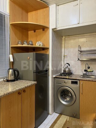 2 otaqlı Köhnə tikili, Əhmədli m., Bakı