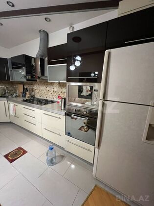 4 otaqlı Yeni tikili, Şah İsmayıl Xətai m., Bakı