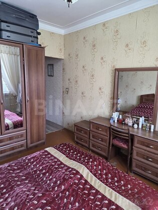 3 otaqlı Köhnə tikili, Həzi Aslanov m., Bakı