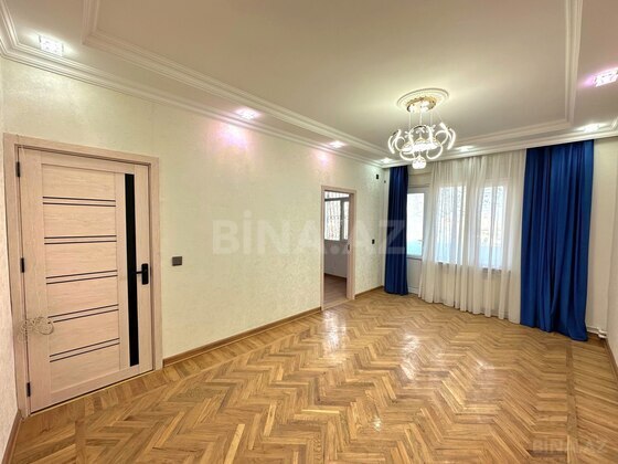 2 otaqlı Köhnə tikili, Azadlıq Prospekti m., Bakı