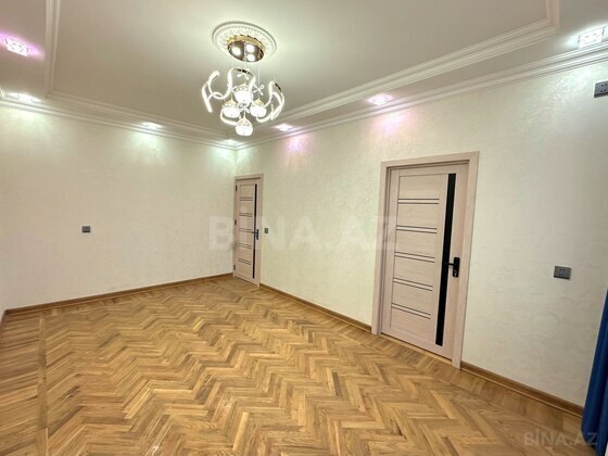 2 otaqlı Köhnə tikili, Azadlıq Prospekti m., Bakı