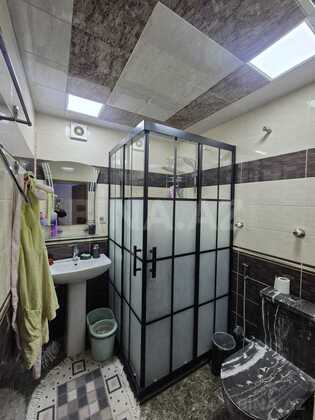 3 otaqlı Köhnə tikili, Bakıxanov q., Bakı