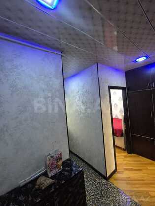 3 otaqlı Köhnə tikili, Bakıxanov q., Bakı