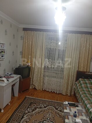 2 otaqlı Köhnə tikili, Neftçilər m., Bakı