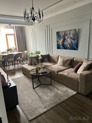 2 otaqlı Köhnə tikili, Memar Əcəmi m., Bakı