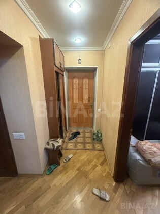 3 otaqlı Köhnə tikili, Həzi Aslanov m., Bakı